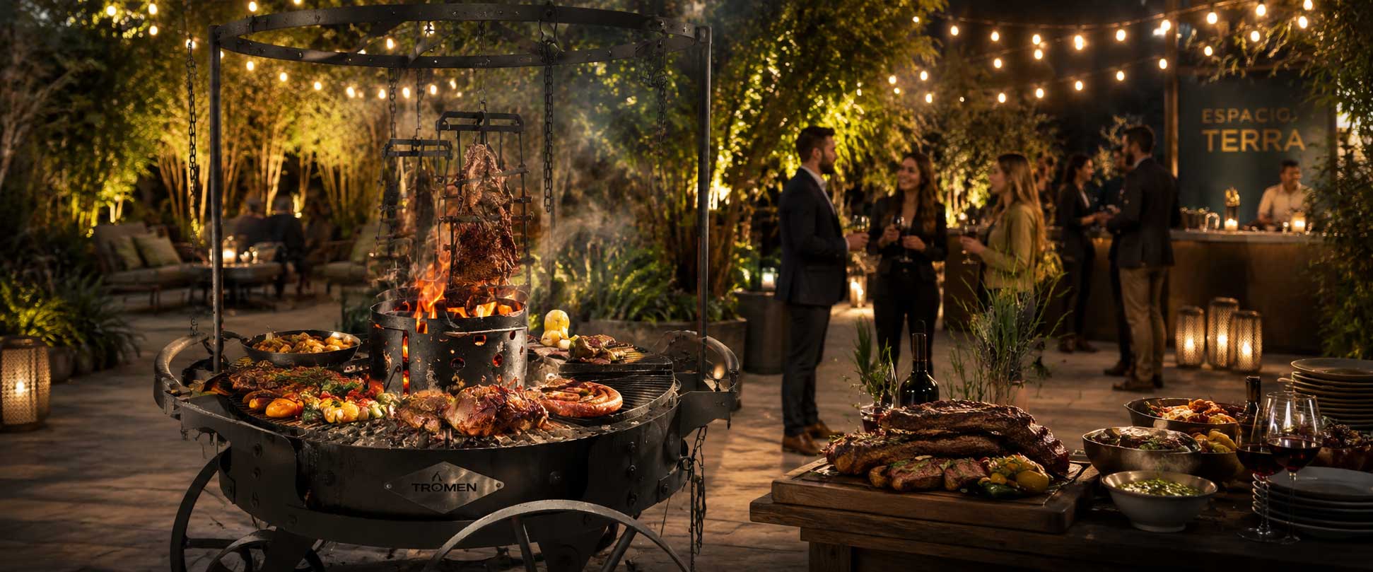 Experiencia Fogón Domo para eventos en Espacio Terra con fuego vivo, brisket, pulled pork, pastrami, costillar y verduras asadas.